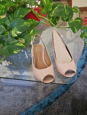 Clarks Women’s Blush Peep-Toe Slingback Mules